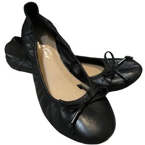 Black leather Kenneth Cole ballet flats